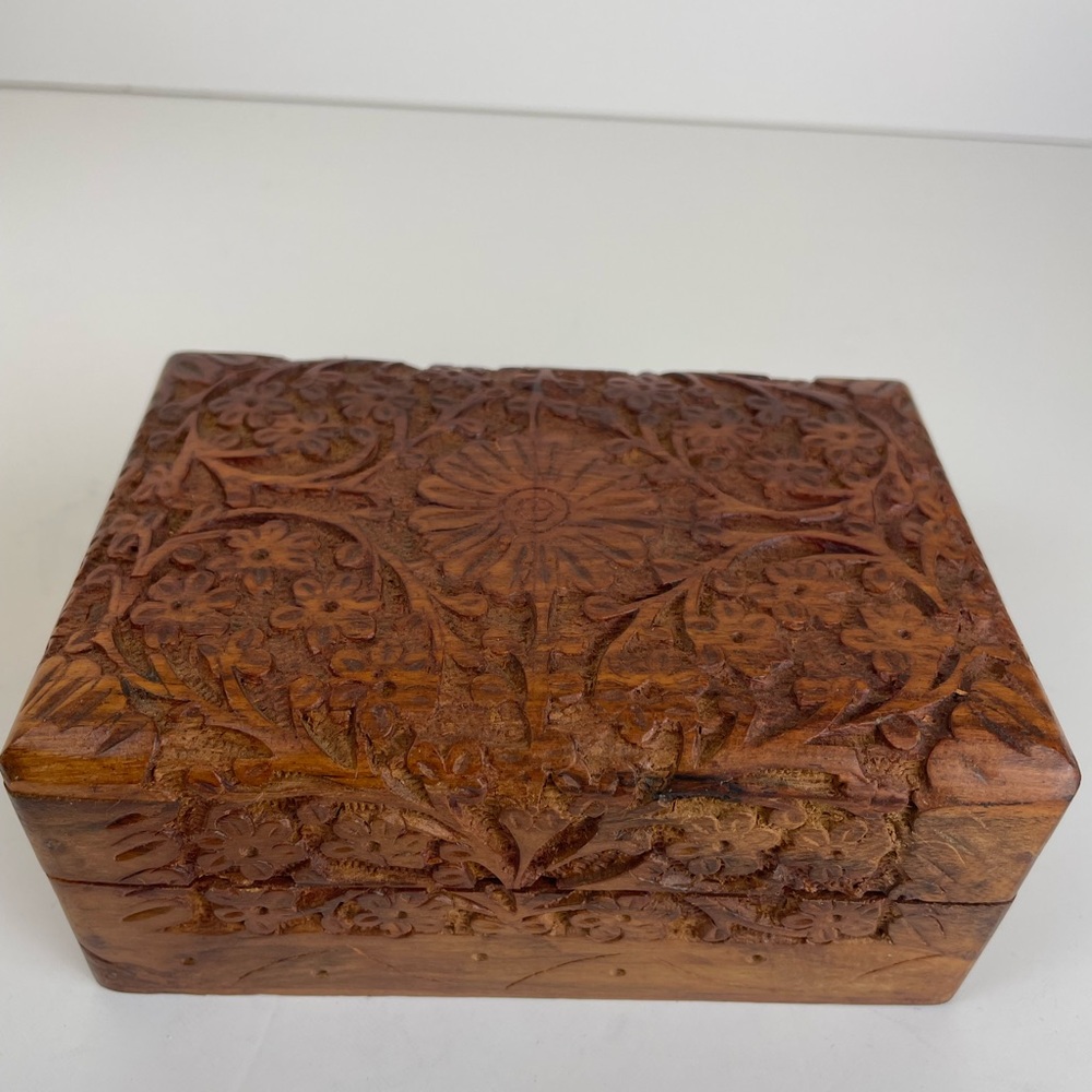 Hand carved Wooden Tricket Box